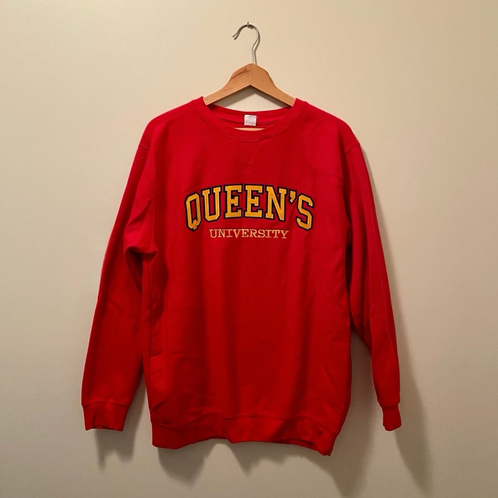 Vintage Queens University Crewneck